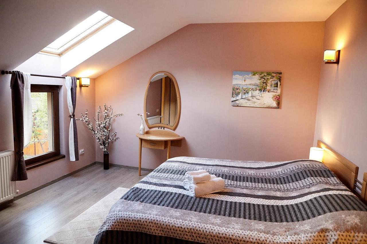 Apartament Rozelor Braşov Eksteriør billede