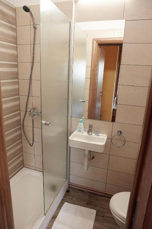 Apartament Rozelor Braşov Eksteriør billede