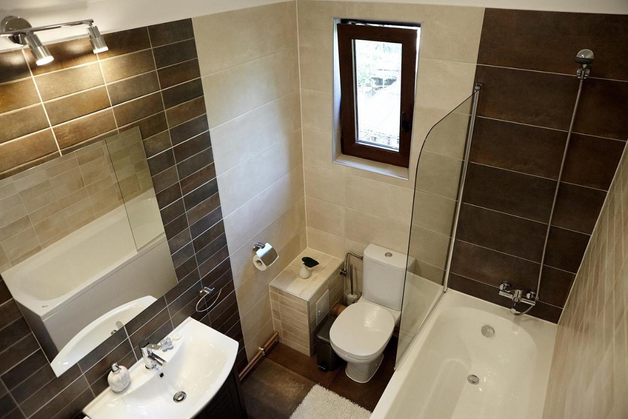 Apartament Rozelor Braşov Eksteriør billede